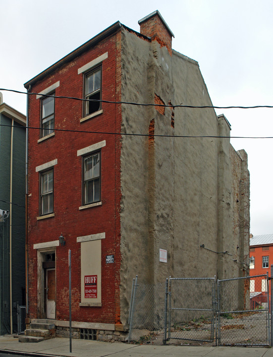 426 E Twelfth St in Cincinnati, OH - Foto de edificio