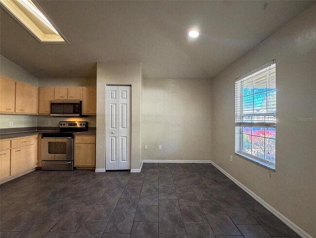 2131 NW 52nd Pl in Gainesville, FL - Building Photo - Building Photo