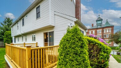 298 Adams St in Newton, MA - Building Photo - Building Photo