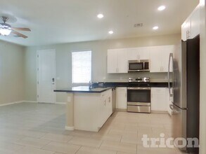 12583 W Gentle Rain Rd in Peoria, AZ - Building Photo - Building Photo