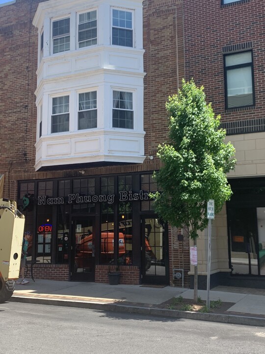 43 Cricket Ave, Unit 3 in Ardmore, PA - Building Photo