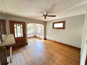 1041 S Washington Ave in Columbus, OH - Building Photo - Building Photo