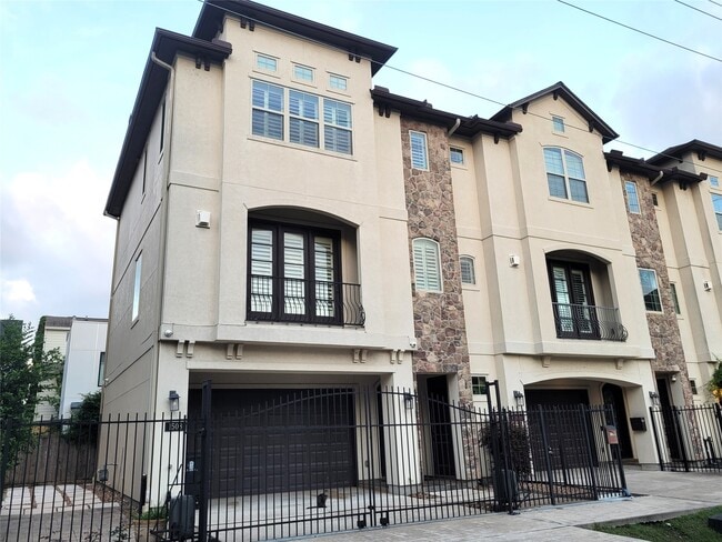 property at 1508 Fowler St