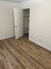 5120 Virginia Dr, Unit 5120 Virginia Dr in Newburgh, IN - Foto de edificio - Building Photo