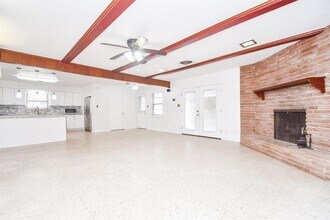 5238 Valkeith Dr in Houston, TX - Building Photo - Building Photo
