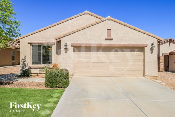 914 W Desert Canyon Dr in San Tan Valley, AZ - Building Photo