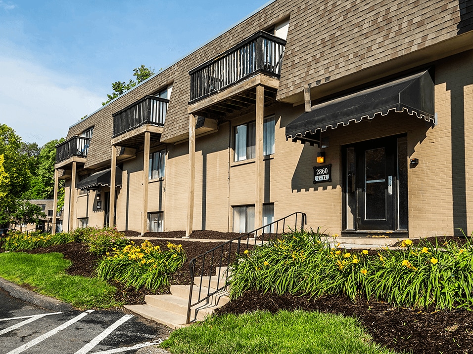 Park on Center in Omaha, NE - Building Photo