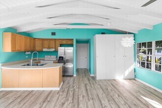 23930 Overseas Hwy in Summerland Key, FL - Building Photo - Building Photo