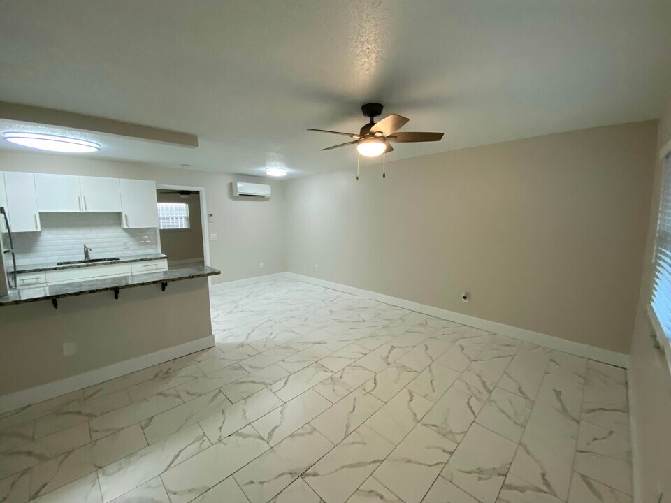 914 N Federal Hwy in Lake Worth Beach, FL - Building Photo