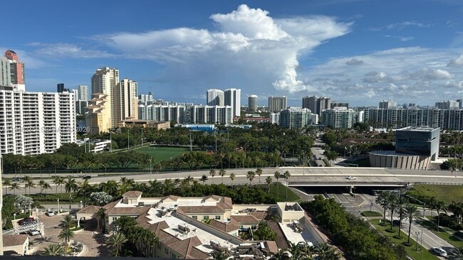 property at 19501 W Country Club Dr