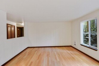 3661 Phinney Ave N in Seattle, WA - Building Photo - Building Photo
