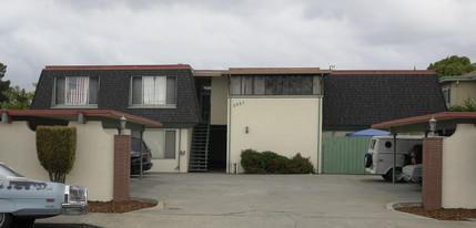 2031 Fairway Dr in San Leandro, CA - Building Photo - Building Photo