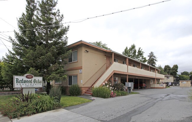 Redwood Oaks Apartments