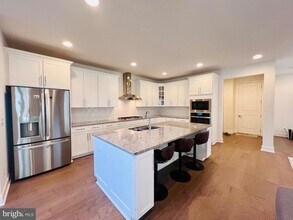23031 Glenwood Hts Cir in Ashburn, VA - Building Photo - Building Photo