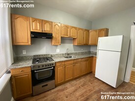 25 Mount Hood Rd, Unit 4 Apartamentos