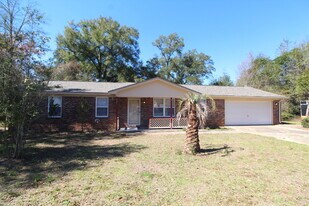 9481 Hummingbird Blvd in Pensacola, FL - Building Photo