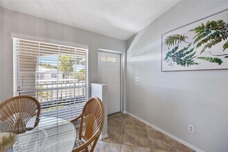822 Gulf Pavillion Dr in Naples, FL - Building Photo - Building Photo