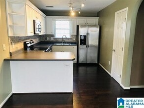 218 Hidden Creek Dr in Pelham, AL - Building Photo - Building Photo
