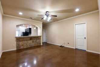 312 Newcomb Ln in College Station, TX - Building Photo - Building Photo