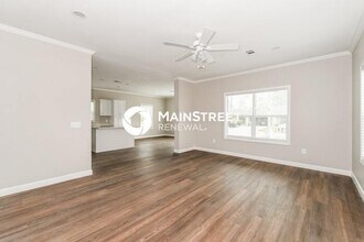1113 Morton St E in Lehigh Acres, FL - Foto de edificio - Building Photo