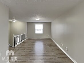 3270 Fontaine Rd in Columbus, OH - Building Photo - Building Photo