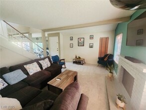 104 Boysenberry Ln in Henderson, NV - Building Photo - Building Photo