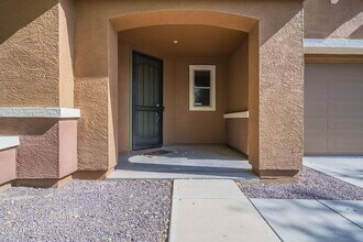 3484 E Gary Way in Gilbert, AZ - Foto de edificio - Building Photo