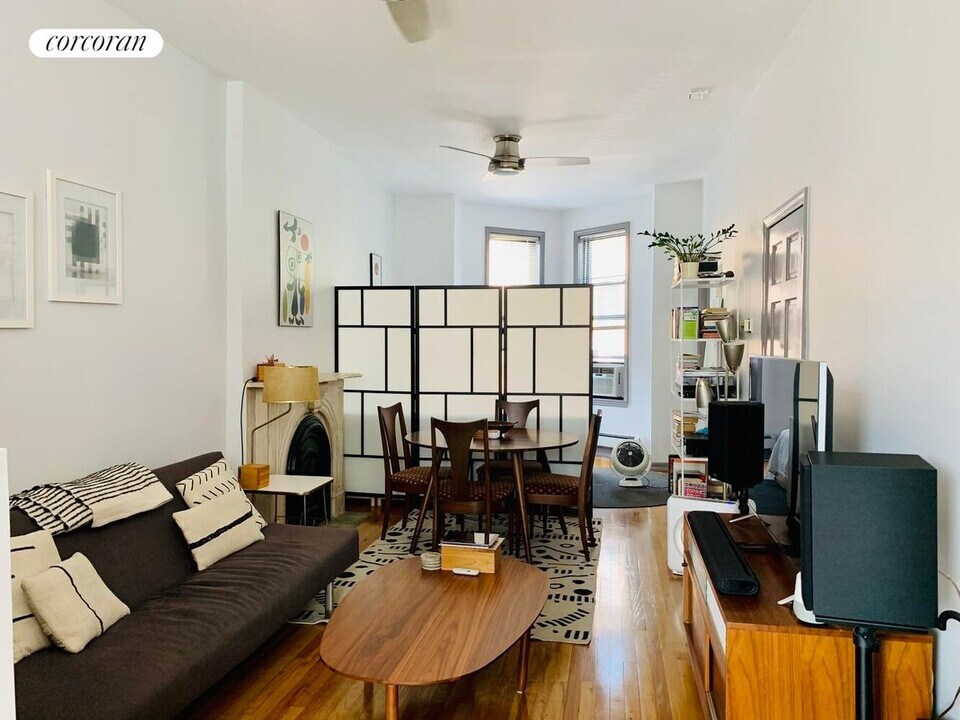 102 15th St in Brooklyn, NY - Building Photo
