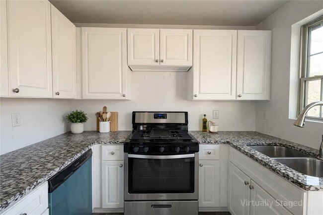 1488 E Forrest Ave in Atlanta, GA - Building Photo - Building Photo