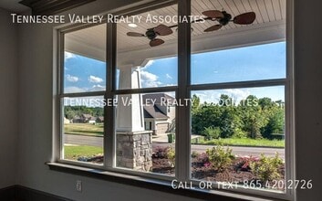 7814 Lake Mountain Ln in Knoxville, TN - Building Photo - Building Photo