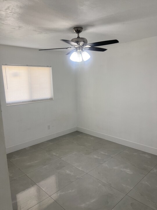 6804 SW 9th St in Pembroke Pines, FL - Building Photo