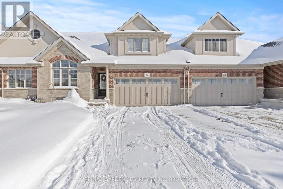 55 Kline Crescent in Pelham, ON - Building Photo