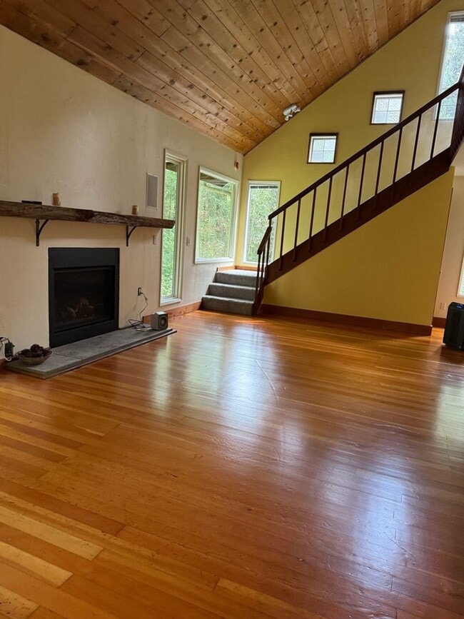 2010 Sparrow Valley Rd in Aptos, CA - Building Photo - Building Photo