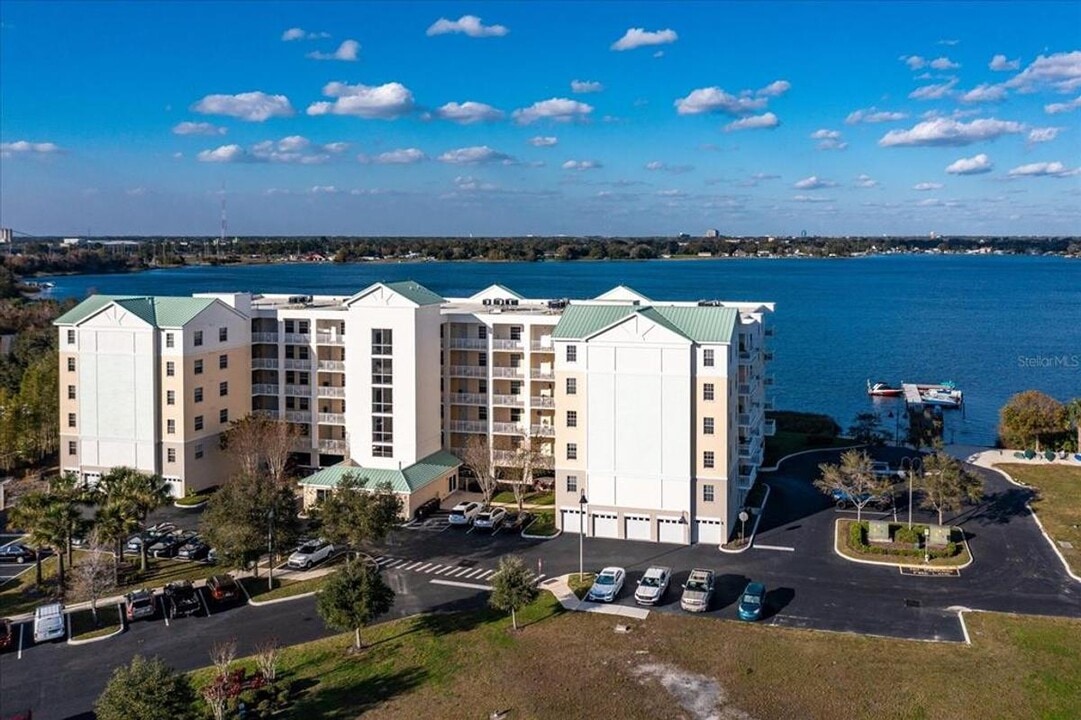 4177 S Orange Blossom Trl in Orlando, FL - Building Photo