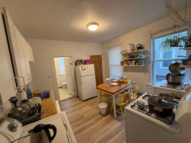 19 Portsmouth St, Unit 1T