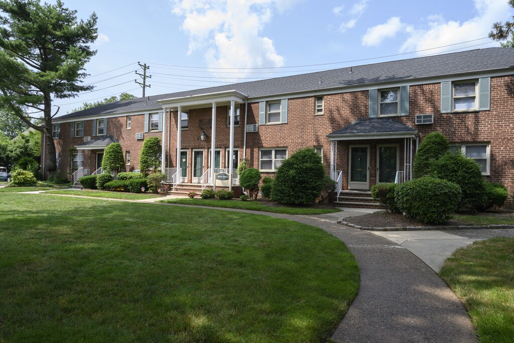 Fair Lawn Park Estates Apartments in Fair Lawn, NJ