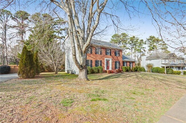 4365 Burnleigh Chase NE in Roswell, GA - Building Photo - Building Photo
