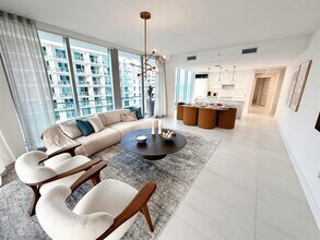 151 N Seabreeze Blvd in Fort Lauderdale, FL - Building Photo - Building Photo