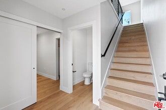 4714 W 17th St in Los Angeles, CA - Building Photo - Building Photo