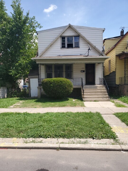 11365 S Edbrooke Ave in Chicago, IL - Foto de edificio