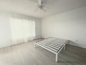 896 N Federal Hwy, Unit 530 in Lantana, FL - Foto de edificio - Building Photo