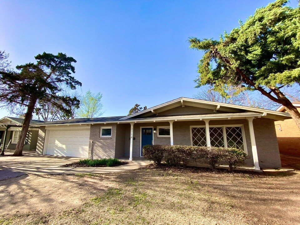 3714 47th St in Lubbock, TX - Building Photo