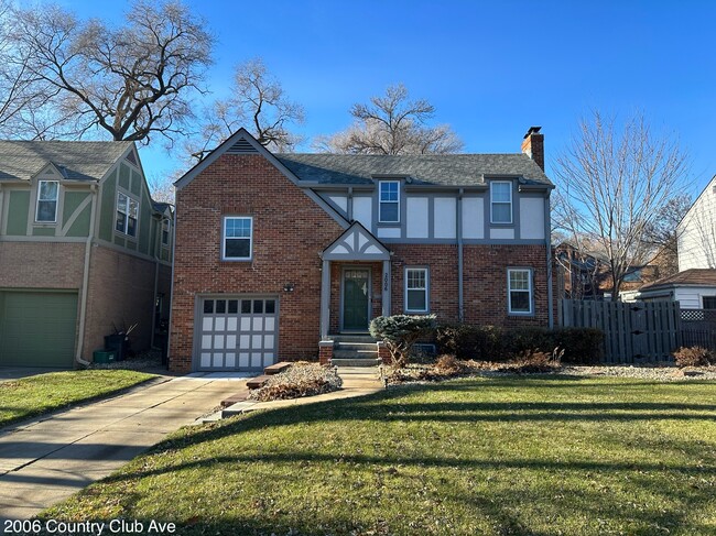 2006 Country Club Ave in Omaha, NE - Foto de edificio - Building Photo