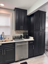 2807 Sewells Point Rd in Norfolk, VA - Building Photo - Building Photo