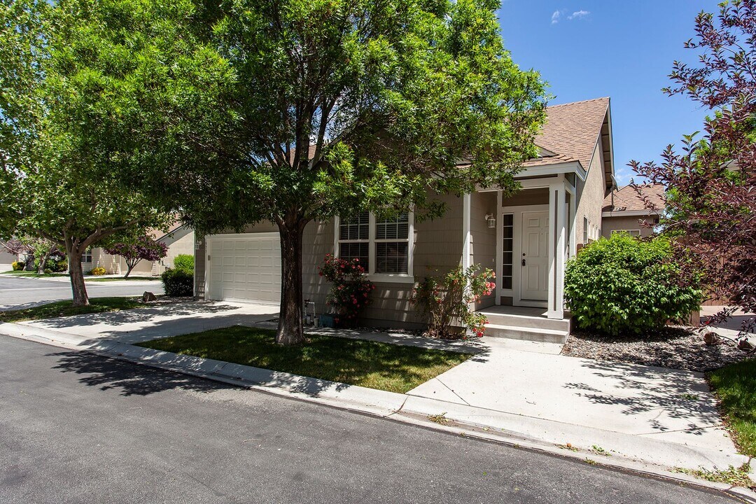 973 Ephedra Ln in Sparks, NV - Building Photo