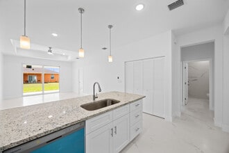 1136 Ichabod Ave, Unit 1 in Lehigh Acres, FL - Building Photo - Building Photo