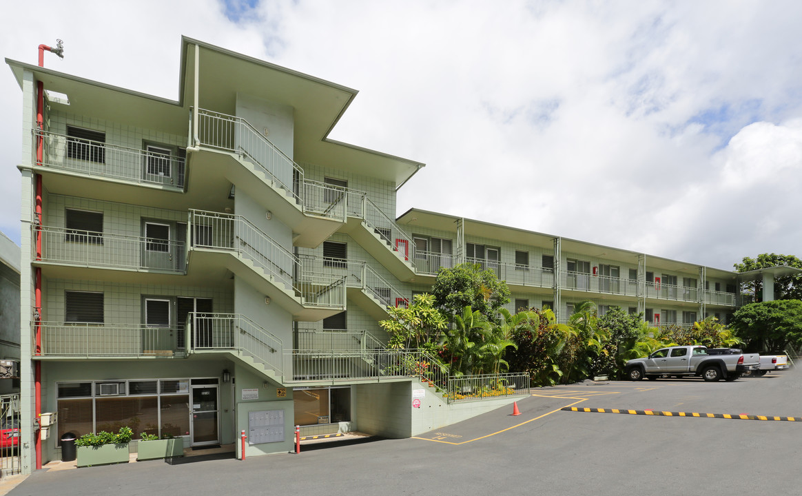 3512 Waialae Ave in Honolulu, HI - Building Photo