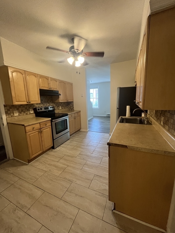 property at 350 Madison Ave