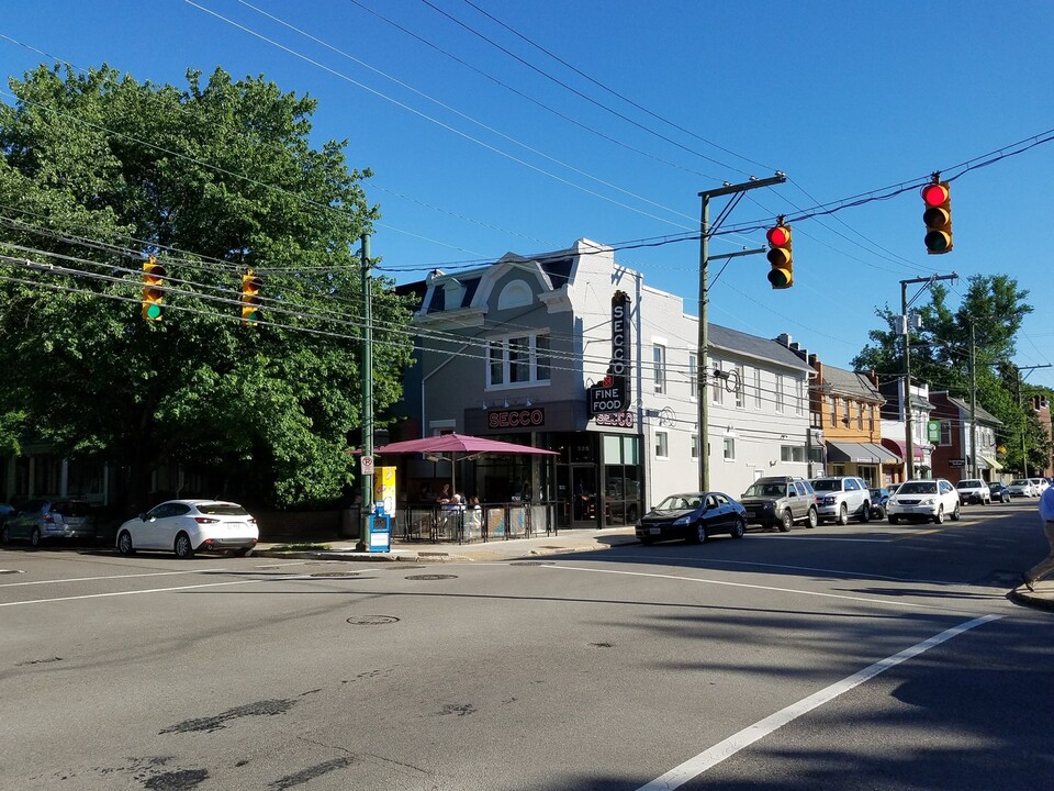 2517 Stuart Ave in Richmond, VA - Building Photo