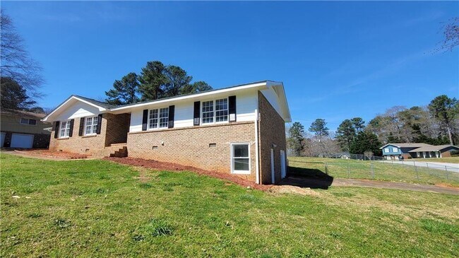 4153 Wellington Hills Dr in Snellville, GA - Building Photo - Building Photo